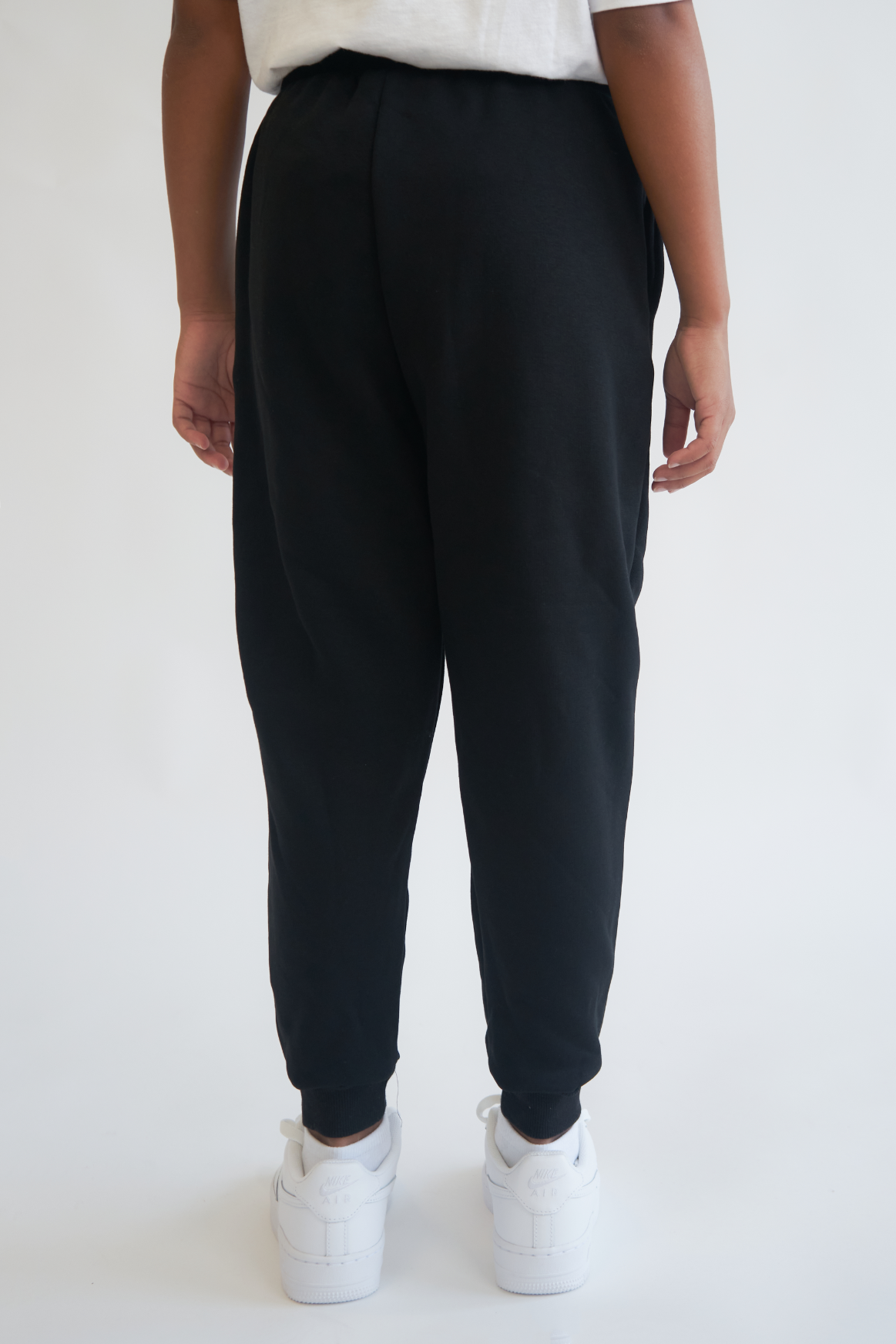 SWEATPANTS YOUNG MINDS | BLACK